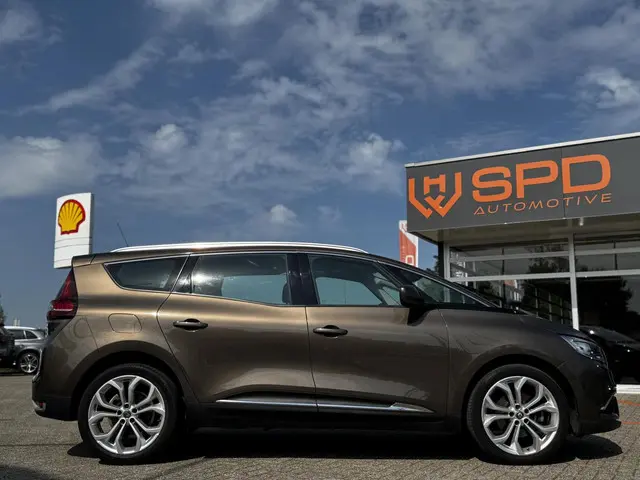 Renault Grand Scénic 1.3 TCe Zen 2018 Benzine 13