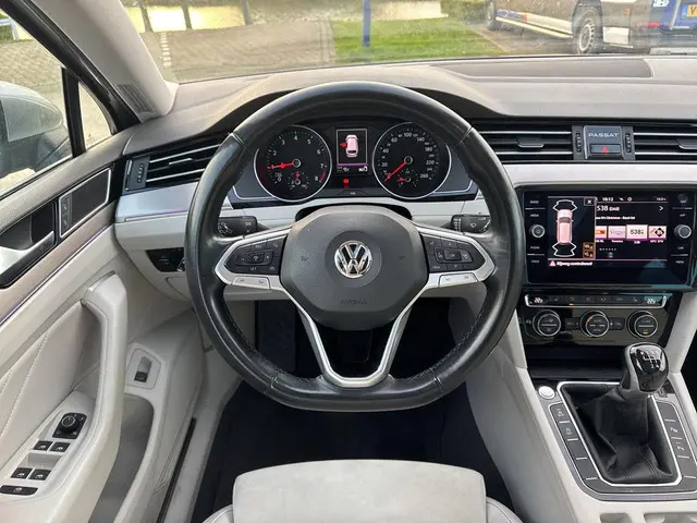 Volkswagen Passat Variant 1.5 TSI Elegance 2020 Benzine 11