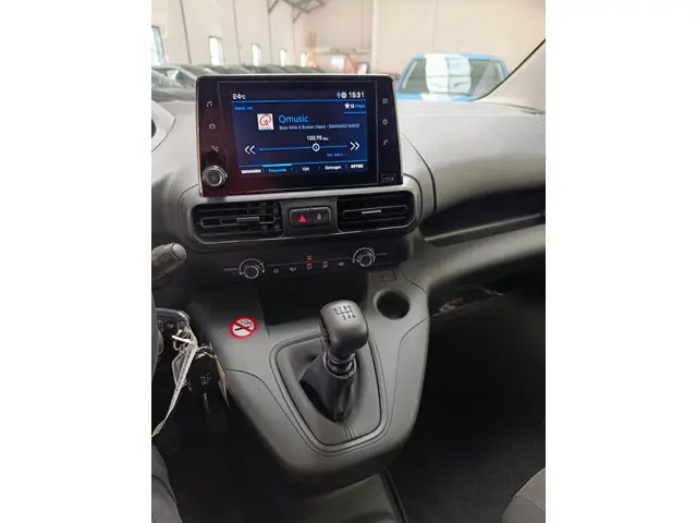 Peugeot Partner 1.5 BlueHDi 100 S&S L1 2023 Diesel 21