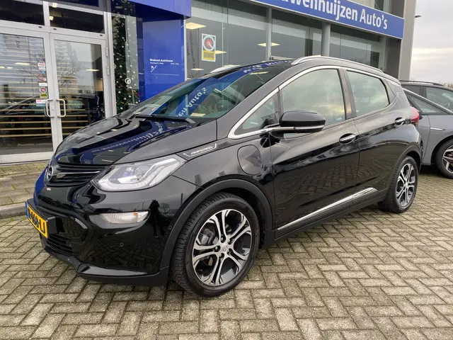 Opel Ampera-e 3