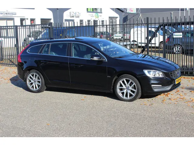 Volvo V60 1.6 D2 Automaat Momentum 2014 Diesel 16