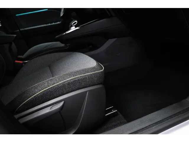 Renault Captur 1.3 mild hybrid Techno 160pk 2024 Benzine 11