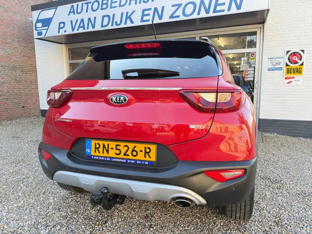 Kia Stonic 1.0 T-GDi DynamicLine 2018 Benzine 6