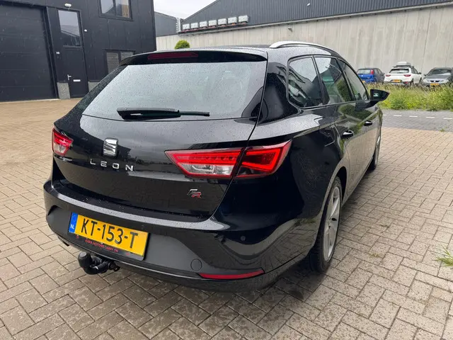 SEAT Leon ST 1.4 EcoTSI FR Connect 2017 Benzine 3