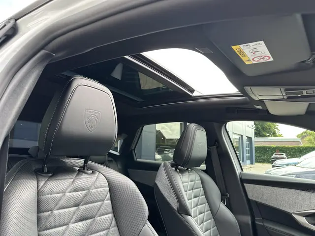 Peugeot 3008 1.2 Hybrid 145 GT 2024 Hybride Benzine 36