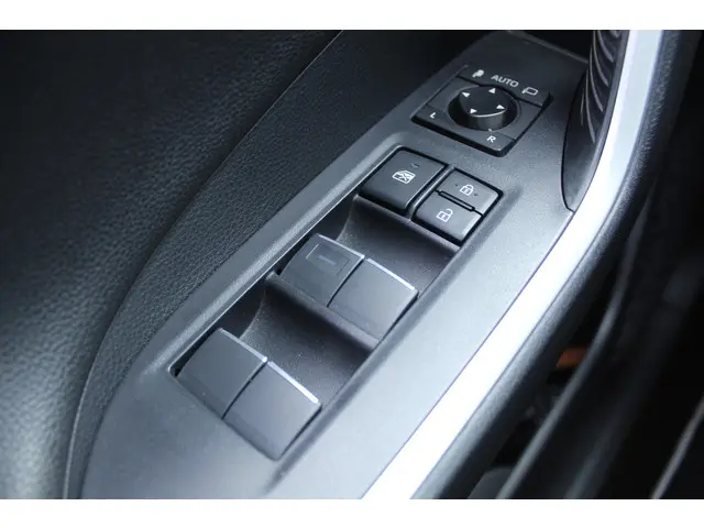 Toyota RAV4 2.5 Hybrid Dynamic 2021 Hybride Benzine 24
