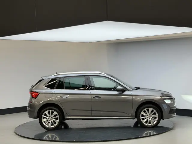 Škoda Kamiq 1.0 TSI Ambition 2023 Benzine 6