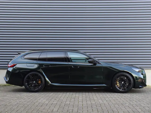 BMW M5 Touring 2026 Hybride Benzine 5