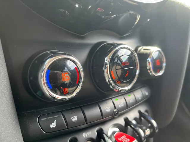 MINI One Mini 1.2 Pepper Business 2014 Benzine 10