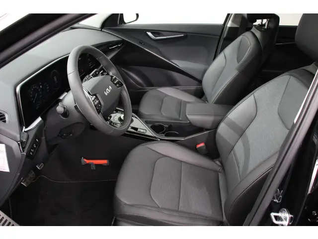 Kia Niro EV DynamicPlusLine 64.8 kWh 2023 Elektrisch 6