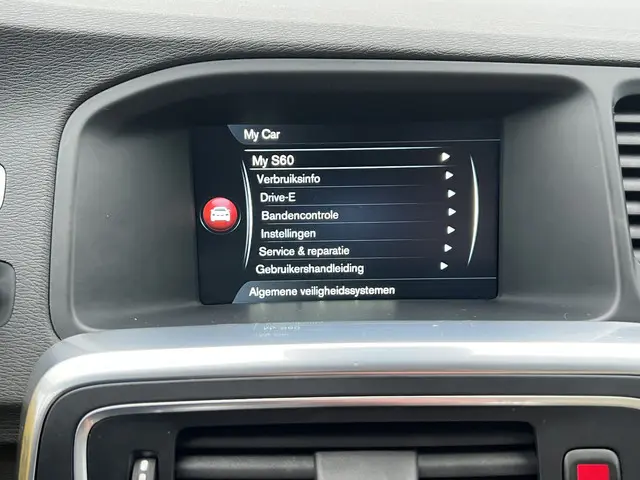 Volvo S60 1.5 T3 Automaat Nordic+ 2016 Benzine 18