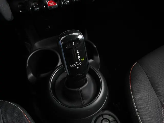 MINI Cooper Mini 1.5 Essential Trim 2022 Benzine 16