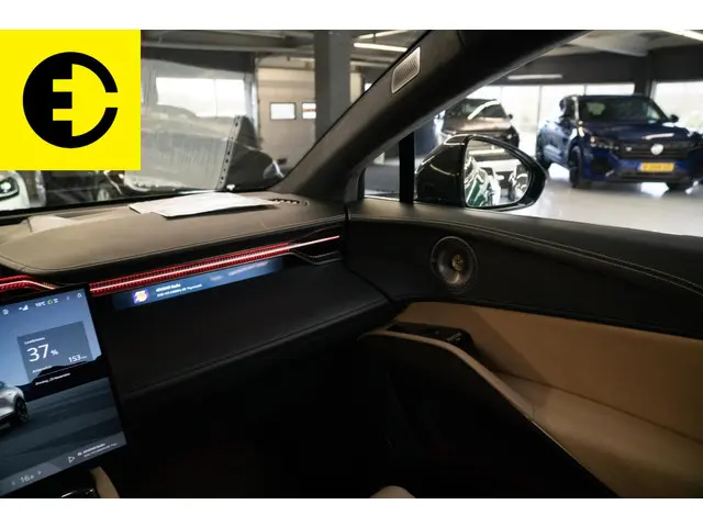 Lotus Eletre EDS 675 R 4WD 112 kWh 2024 Elektrisch 41