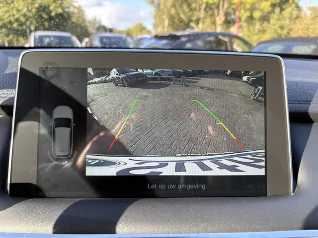 MG EHS 1.5 TGDI Luxury 2023 Hybride Benzine 34