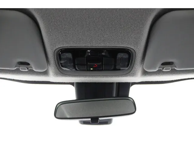 Toyota Yaris 1.5 Hybrid Dynamic 2022 Hybride Benzine 32