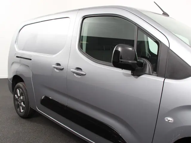 Opel Combo 1.5 BlueHDi 130 S&S L2 Automaat 2024 Diesel 12