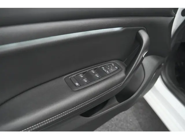 Renault Mégane Estate TCe 140 EDC Techno 2023 Benzine 28