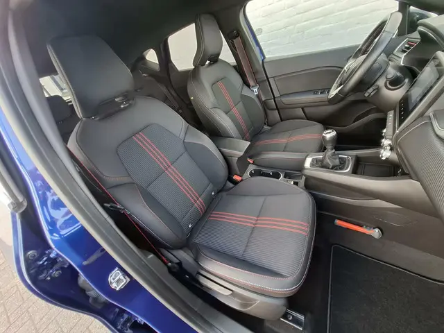 Renault Captur TCe 90 R.S. Line 2022 Benzine 30