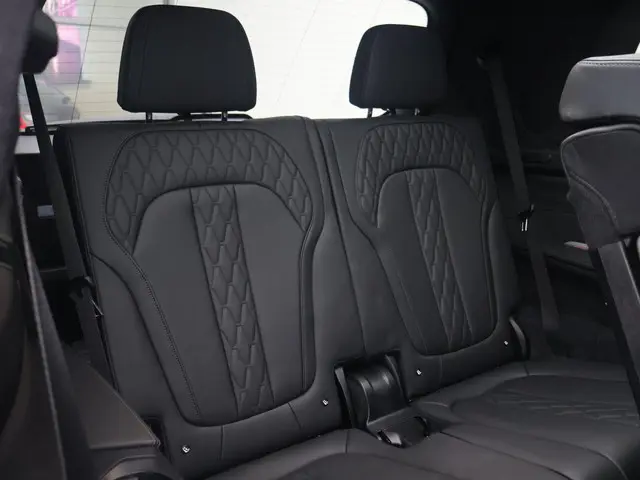 BMW X7 xDrive40d 2023 Diesel 16