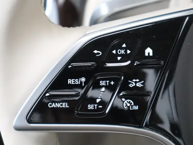 Mercedes-Benz S-Klasse 680 4MATIC Maybach 2023 Benzine 18