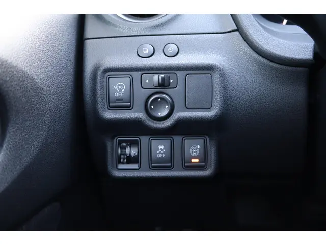 Nissan Note 1.2 DIG-S Tekna 2015 Benzine 23