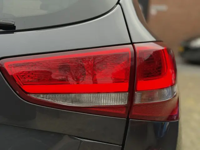 Kia cee'd Sportswagon 1.6 GDI DynamicLine 2018 Benzine 12