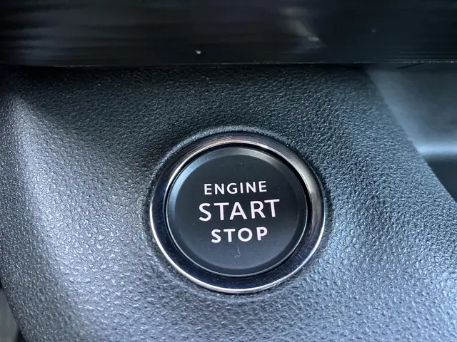 Jeep Avenger 1.2T 100 ALTITUDE 2024 Benzine 32