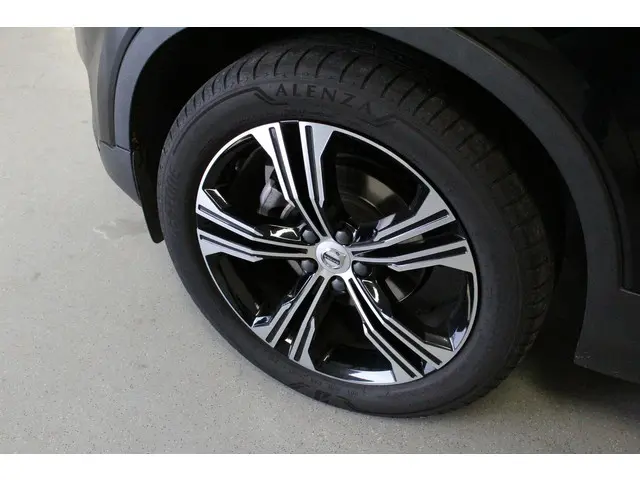 Volvo XC40 1.5 T2 Momentum Core 2021 Benzine 4