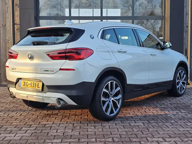 BMW X2 sDrive20i Executive 2019 Benzine 2