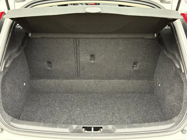 Volvo V40 1.5 T2 Edition+ 2018 Benzine 11