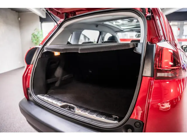 Peugeot 2008 1.2 PureTech GT-line 2018 Benzine 9