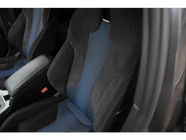 BMW 1 Serie 118d High Executive I M Sport 2021 Diesel 18