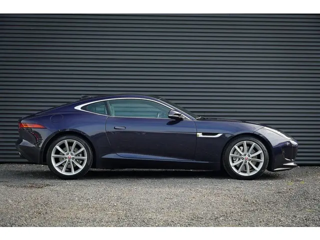 Jaguar F-Type 3.0 V6 Coupé 2016 Benzine 13