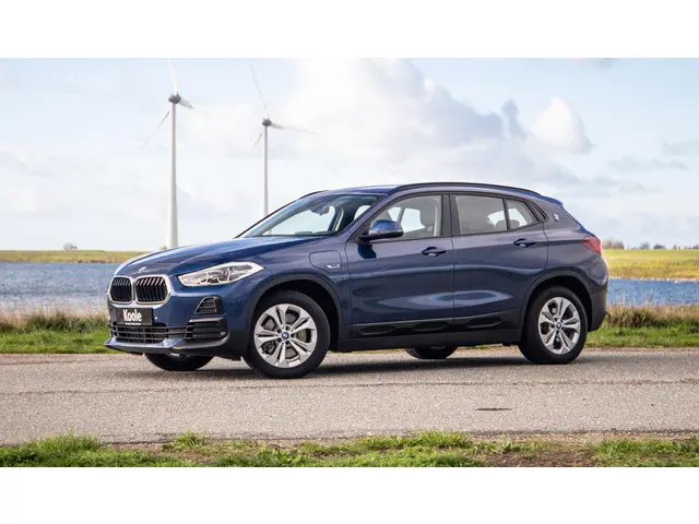 BMW X2 xDrive25e Executive 2022 Hybride Benzine 3