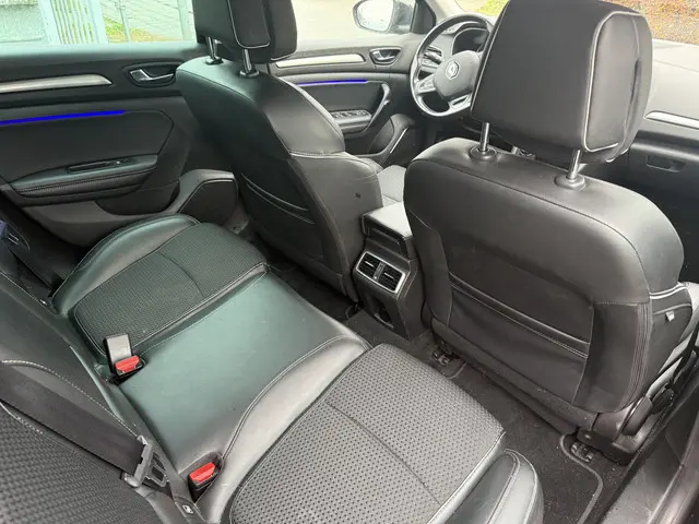 Renault Mégane Estate TCe Bose 2018 Benzine 13