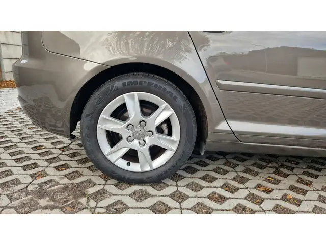 Audi A3 Sportback 1.2 TFSI Attraction Advance 2012 Benzine 17