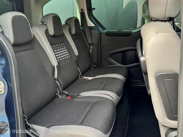 Citroën Berlingo combi 1.2 PureTech Feel 2016 Benzine 11