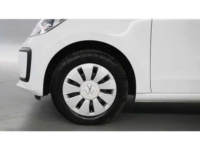 Volkswagen up! 1.0 65pk 2023 Benzine 11