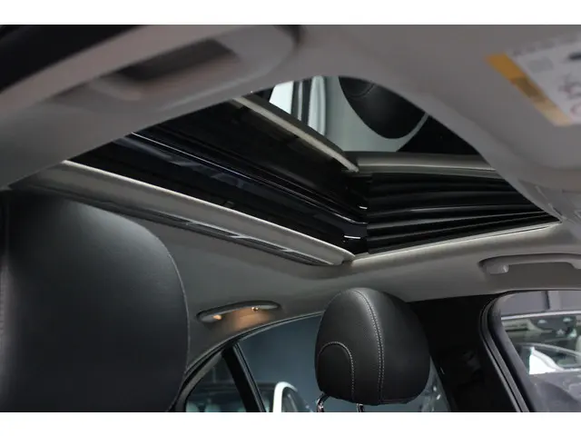 Mercedes-Benz C-Klasse 180 2019 Benzine 23