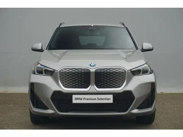 BMW iX1 eDrive20 2025 Elektrisch 3