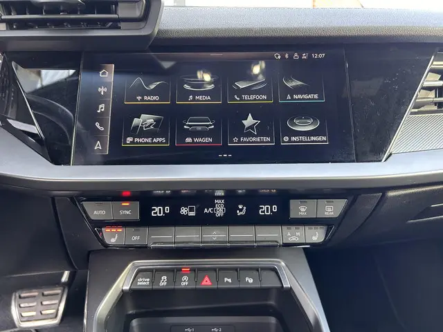 Audi A3 Sportback 30 TFSI S edition 2023 Benzine 18