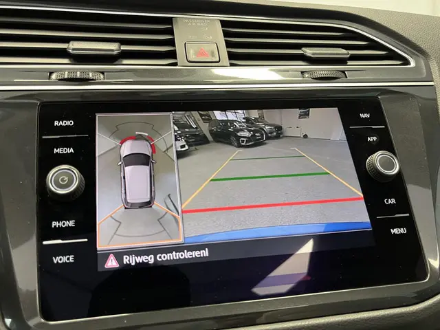 Volkswagen Tiguan 2.0 TSI 4Motion Highline 2018 Benzine 24