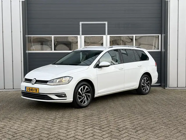 Volkswagen Golf Variant 1.0 TSI Highline 2018 Benzine 2