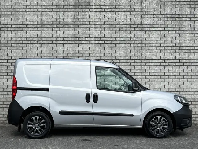 Fiat Doblò Cargo 1.6 MJ L1H1 2022 Diesel 16