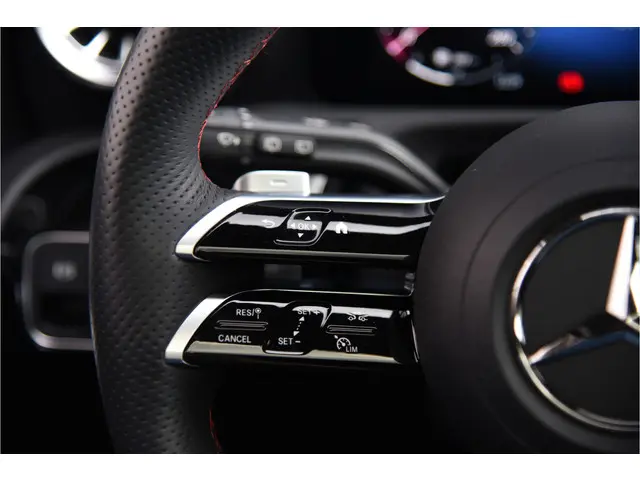 Mercedes-Benz A-Klasse 200 AMG Line 2023 Benzine 9