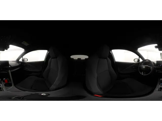 Toyota C-HR 1.8 Hybrid 140 Dynamic 2024 Hybride Benzine 49