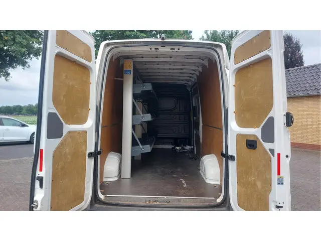 Volkswagen Crafter 35 2.0 TDI L4H3 Highline 2021 Diesel 10