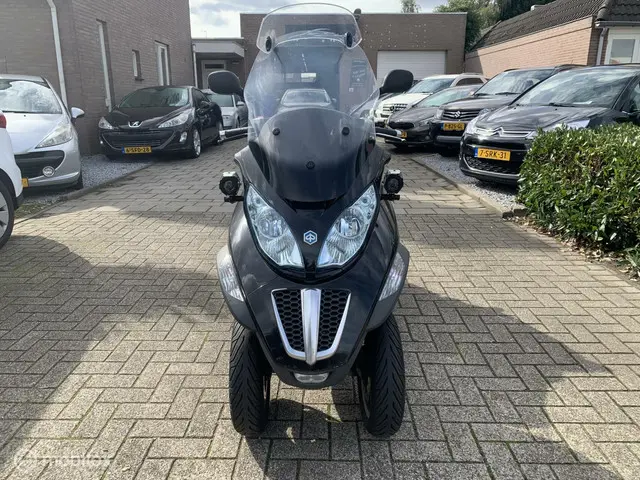 Piaggio MP3 400 LT 24.dkm AUTORIJBEWIJS B 2014 Benzine 20