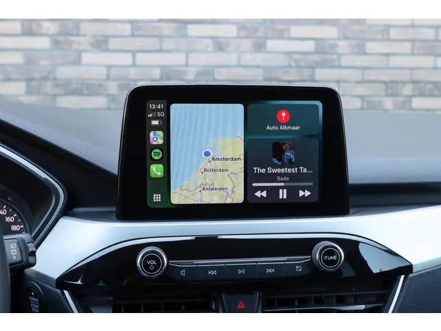 Ford Kuga 2.5 PHEV Cool & Connect 2022 Hybride Benzine 28