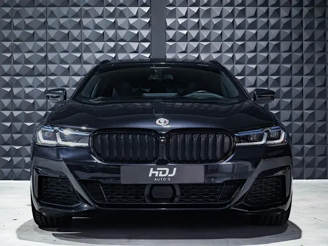 BMW 5 Serie Touring 530i xDrive M Sport 2022 Benzine 23